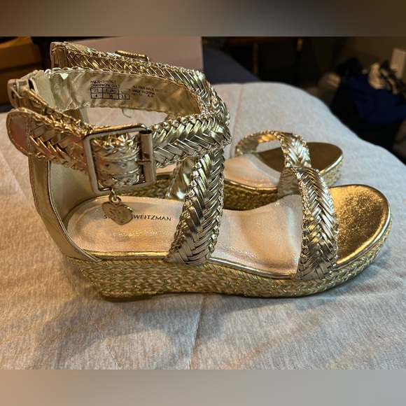 Perfect Stuart Weitzman Gold wedge heels - Picture 3 of 5